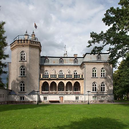 Laitse Castle Hotel Екстериор снимка
