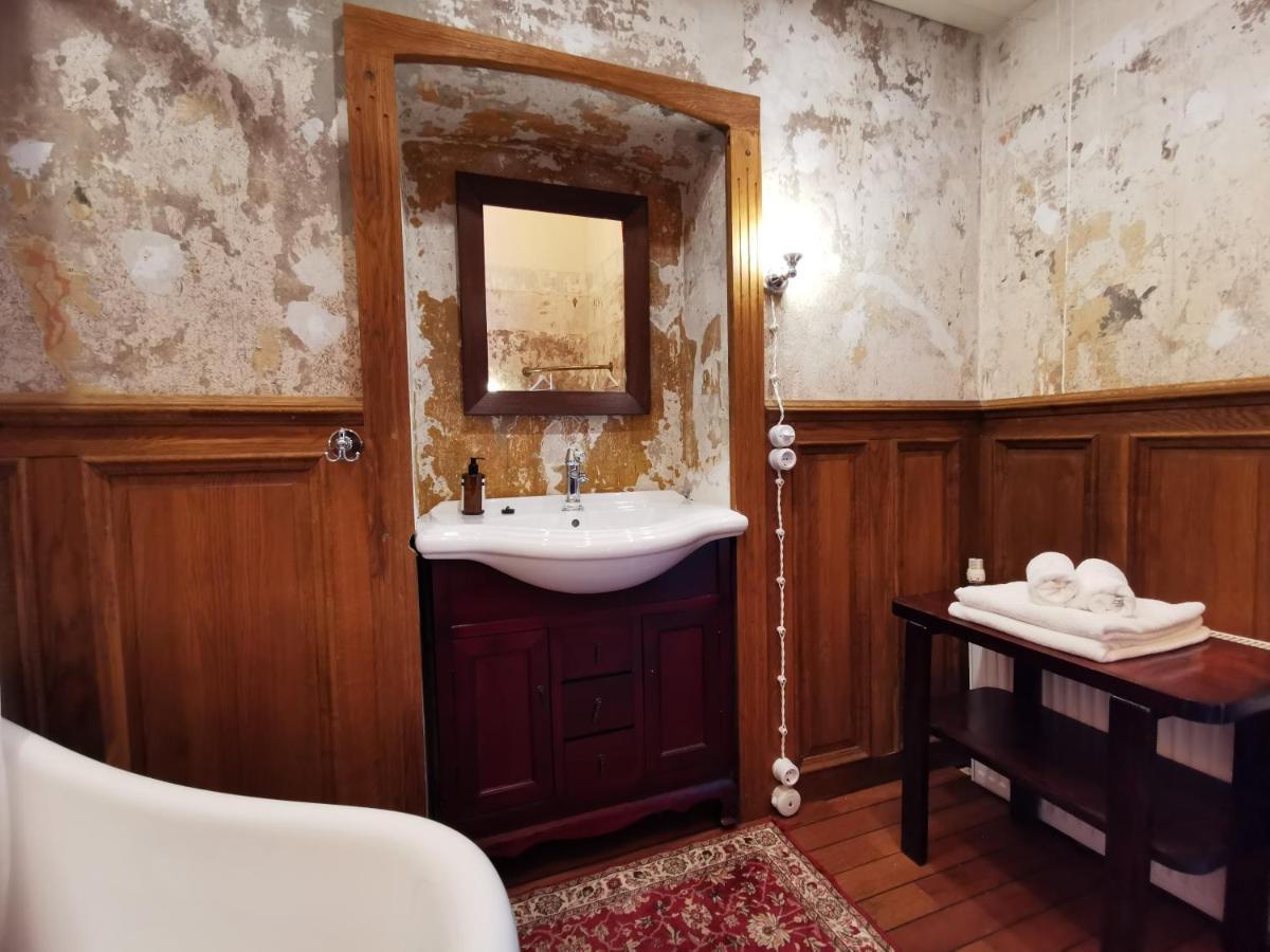 Laitse Castle Hotel Екстериор снимка