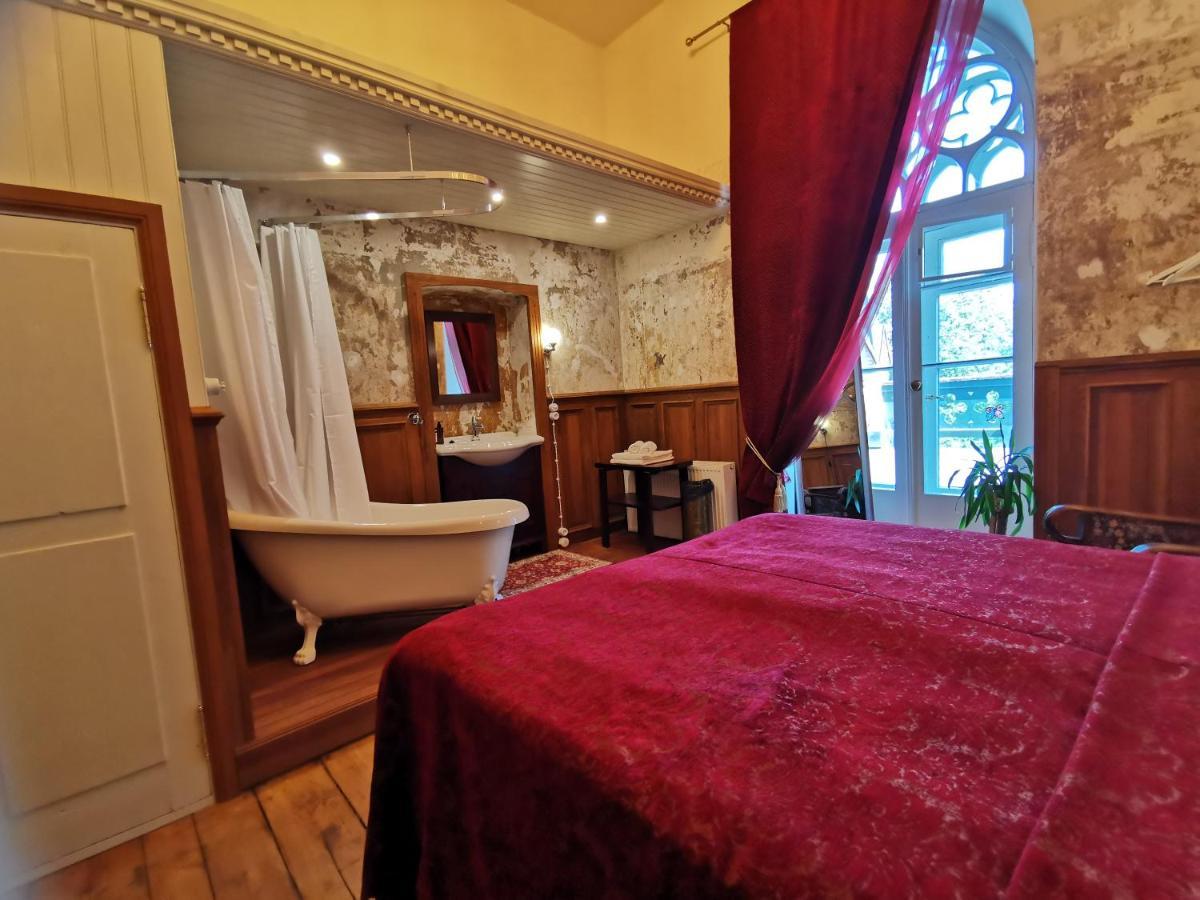 Laitse Castle Hotel Екстериор снимка