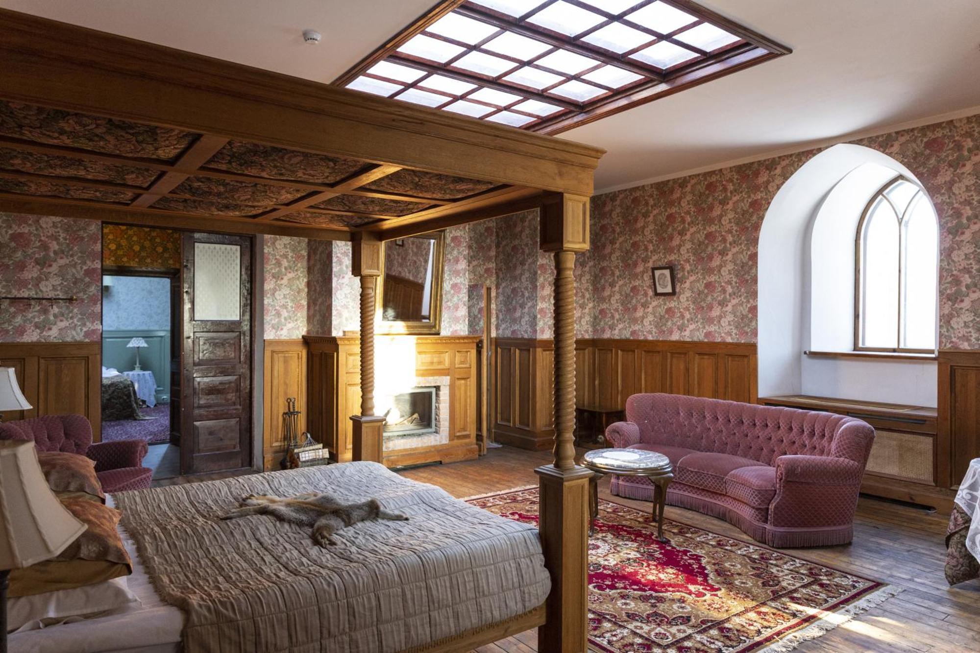 Laitse Castle Hotel Екстериор снимка