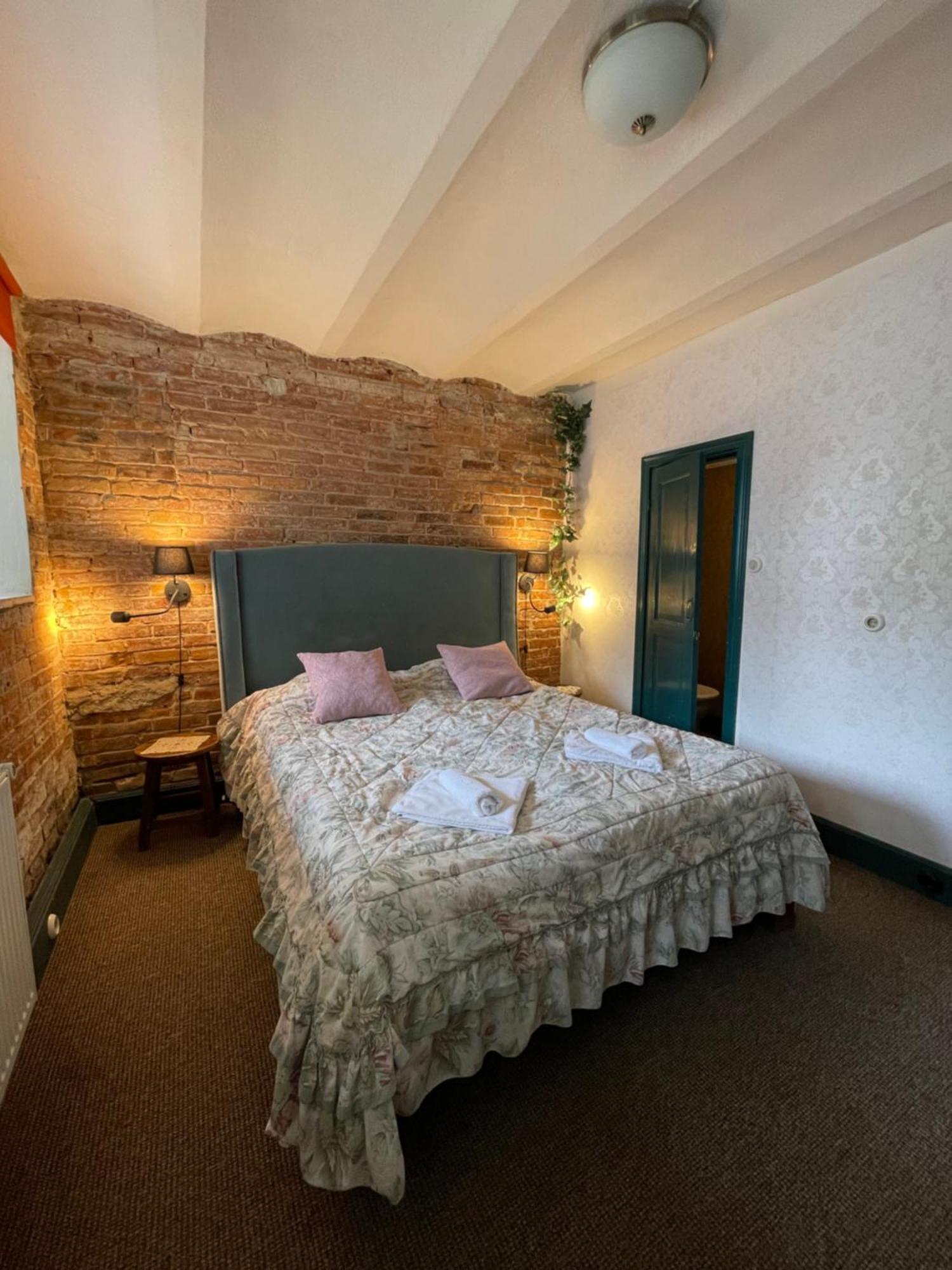 Laitse Castle Hotel Екстериор снимка