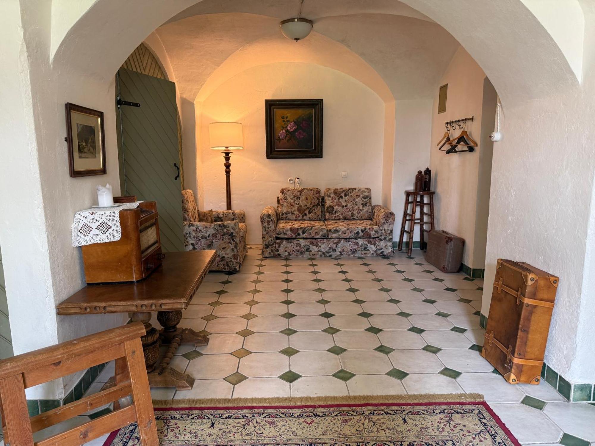 Laitse Castle Hotel Екстериор снимка