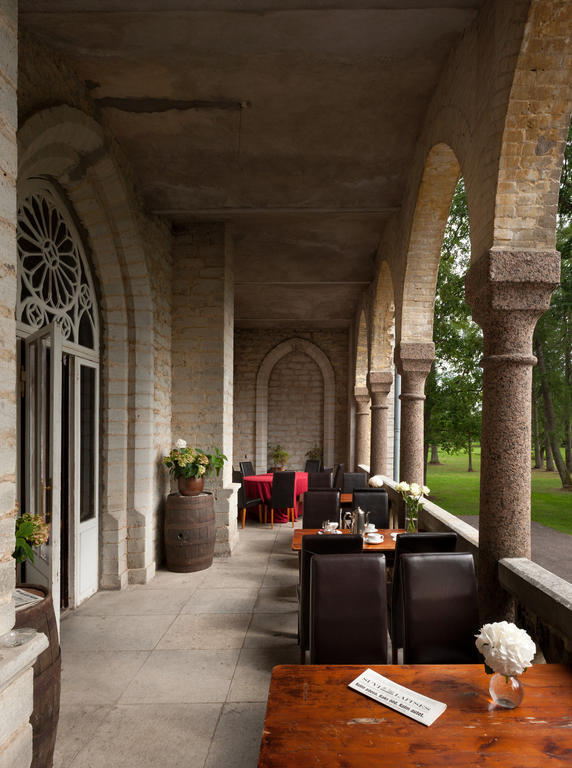 Laitse Castle Hotel Екстериор снимка